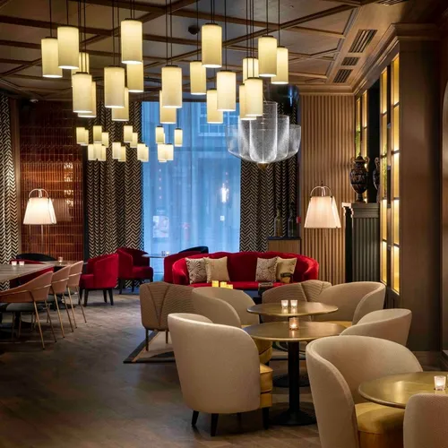 Lobby Hotel Maison Rouge